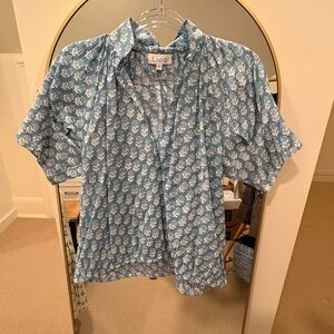 Livro Blue and White Patterned Blouse